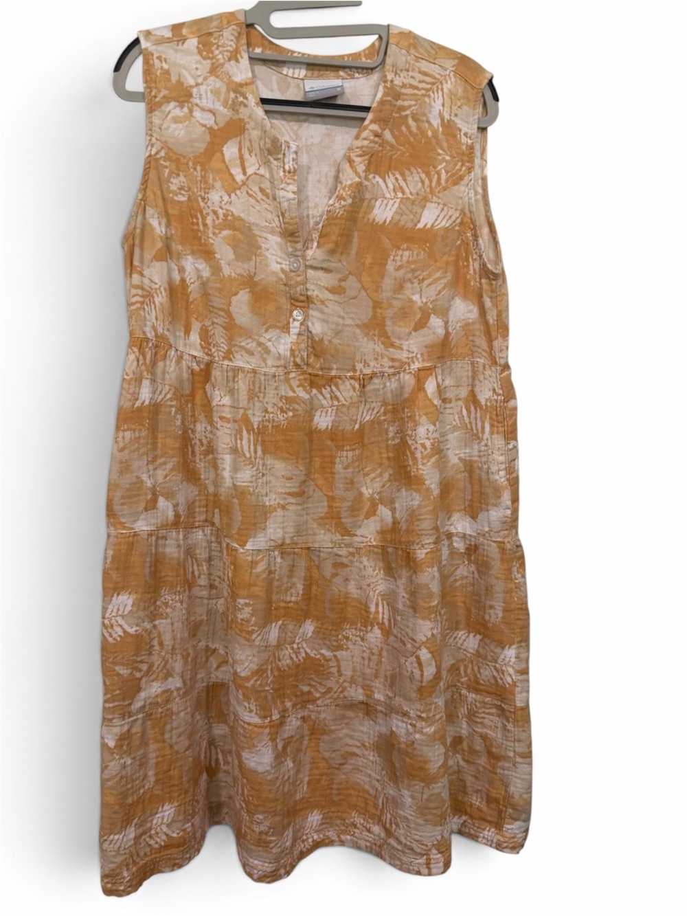 Womenโs Tiered Cotton Dress